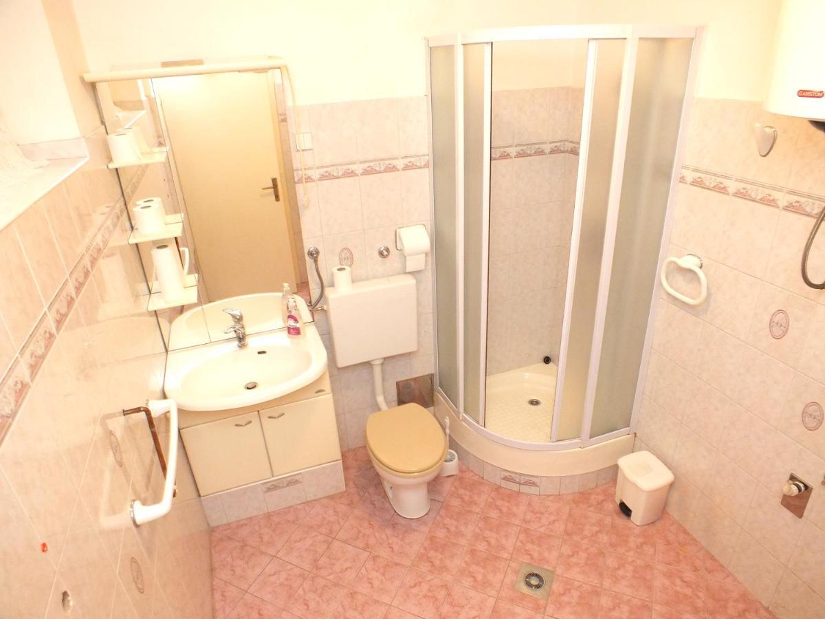 Biba Rooms 카를로바츠 외부 사진