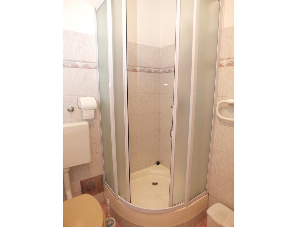 Biba Rooms 카를로바츠 외부 사진